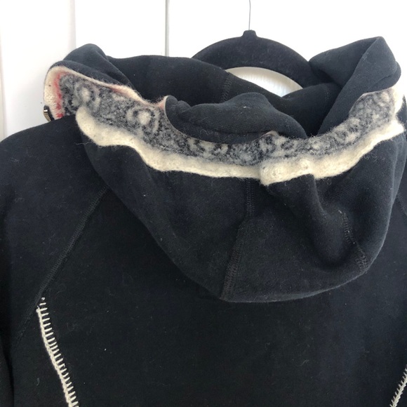 Lululemon Limited Edition Black Scuba Sweater - Picture 7 of 8